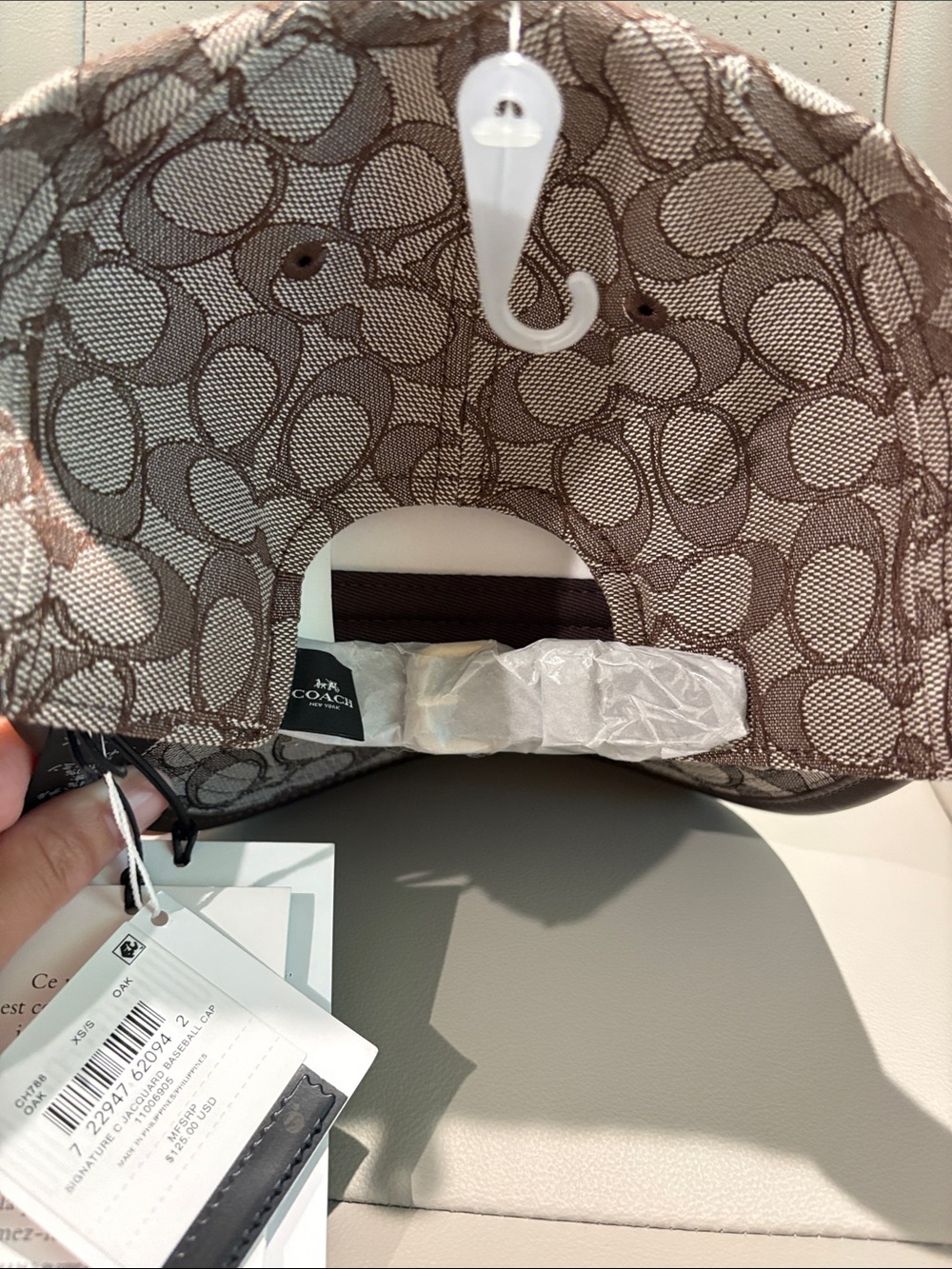 Coach Signature Jacquard Hat - Picture 3 of 4